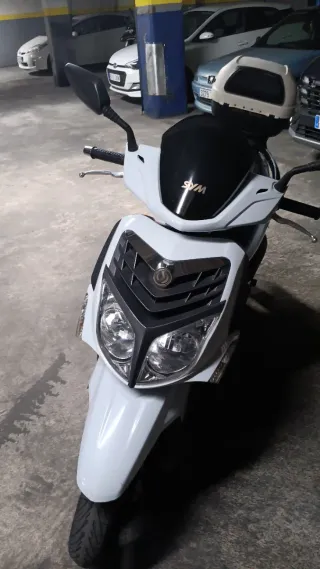 Moto SYM Scooter Refrigeración Agua ITV