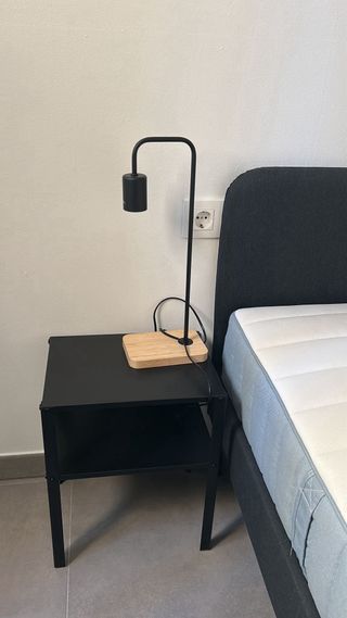 Cama 140x200 + Mesita + Lámpara