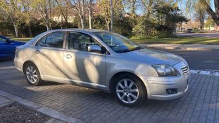 Yoyota Avensis 2006