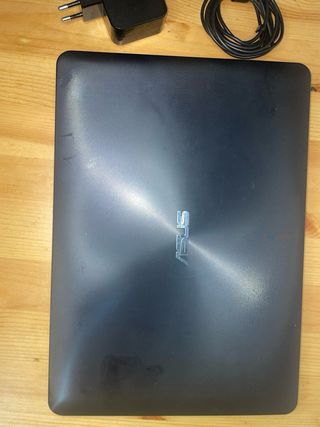 Portátil Asus i3