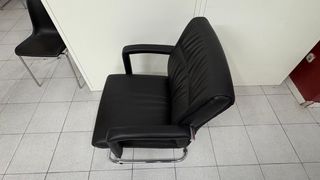 Sillón de oficina negro