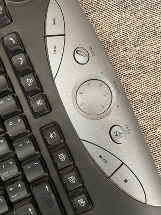 Teclado y Ratón Logitech Bluetooth