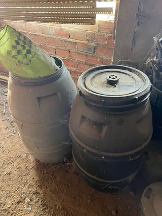 Bidones asnales y tinajas vendimia