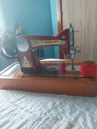 Máquina de coser vintage Yang Zi River