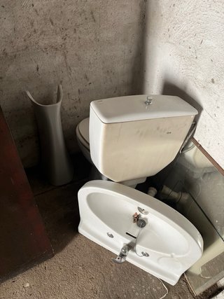 Tazas y lavabos Roca