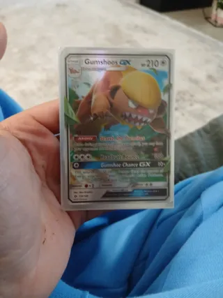Carta Pokémon Gumshoos GX 210 HP