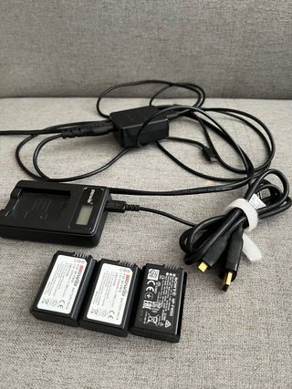 Sony α5000 Pack: 3 Objetivos + Bolsas + 3 baterias