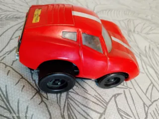 Coche de lata Ford Ibi antiguo