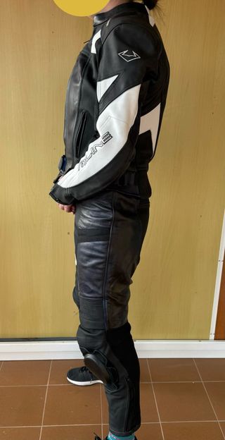 Mono de moto lady chica, dos piezas talla XL