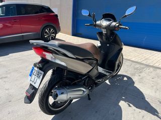 Kymco Agility City 125