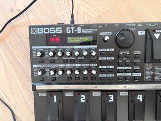 Pedal BOSS GT8 Guitarra