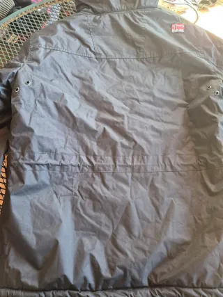 Abrigo Geographical Norway Negro