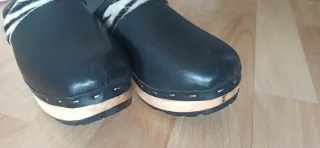 Zuecos Eferro Piel y Madera