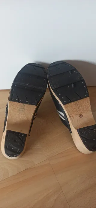 Zuecos Eferro Piel y Madera