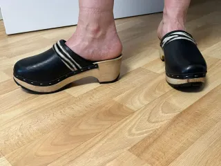 Zuecos Eferro Piel y Madera