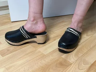 Zuecos Eferro Piel y Madera