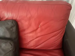 Sofá Cama Piel Rojo y Negro