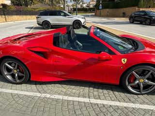 Ferrari F8 2023