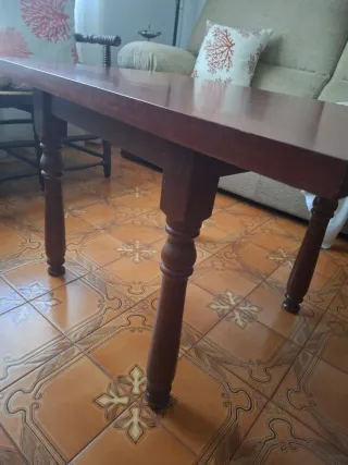 Tavolo da centro in mogano con regalo in cristallo