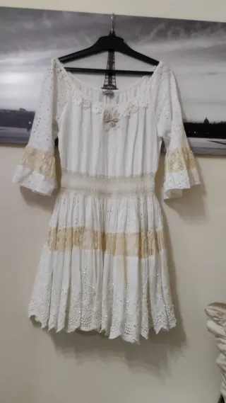 Vestido boho blanco encaje y perlas