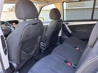 Citroen Grand C4 Picasso 2010