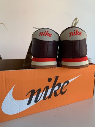 Zapatillas Nike Cortez Burdeos Talla 40