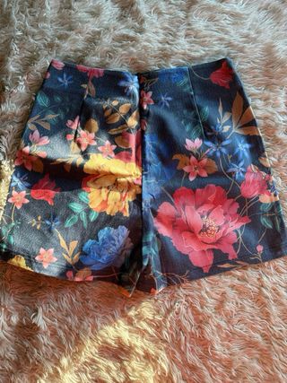 Falda pantalón corta floral