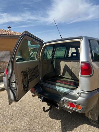 Nissan Terrano II 2001
