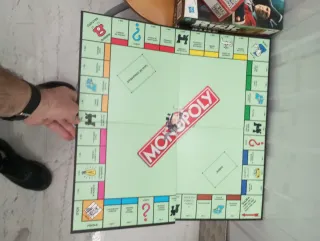 Juegos de mesa: Monopoly, Risk, Cluedo