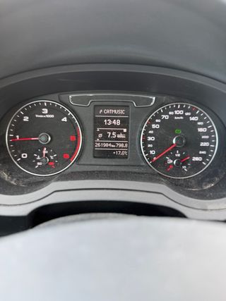 Audi Q3 150cv diesel manual pegatina C