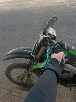 Kawasaki KXF 250 Motocross Válvulas Nuevas