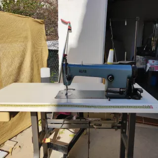 Máquina de coser industrial Alfa