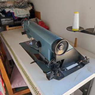 Máquina de coser industrial Alfa
