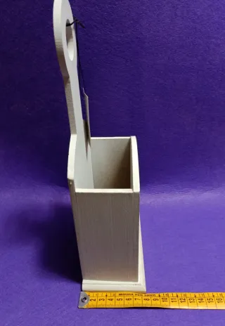 Portaoggetti da parete. Nuovo