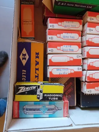 Bombillas Ultron Radio Antiguo