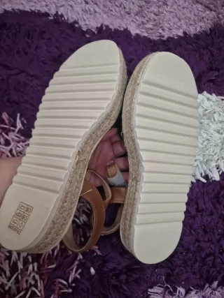 Sandalias cuña negras y marrones talla 36