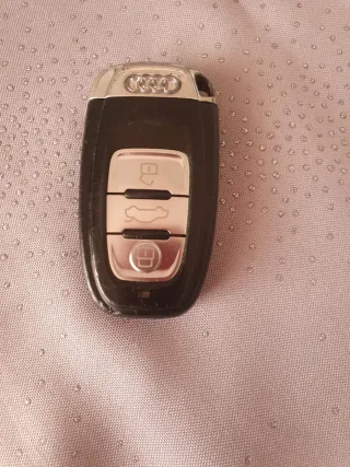 Llave Audi
