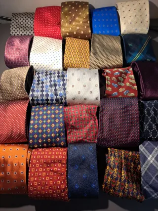 G) 25 cravatte bellissime