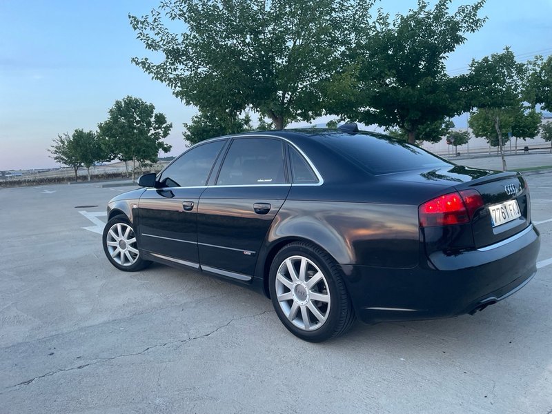 Audi A4 2008 - foto 1
