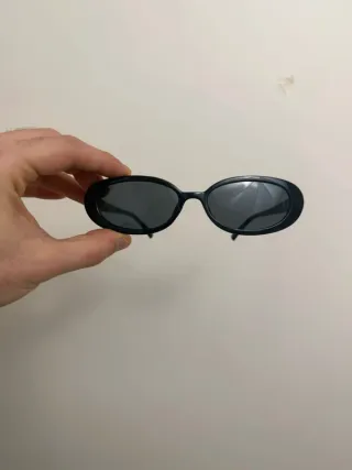 Occhiali Da Sole Ovali Neri Vintage Y2K