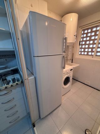 Nevera combi Beko con congelador