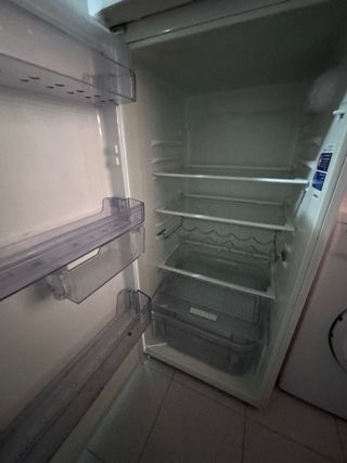 Nevera combi Beko con congelador
