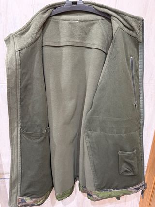 Chaqueta mimetizada pixelada hombre