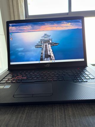 Portátil Gaming ASUS ROG 17 i7 GTX 1060 16GB SSD