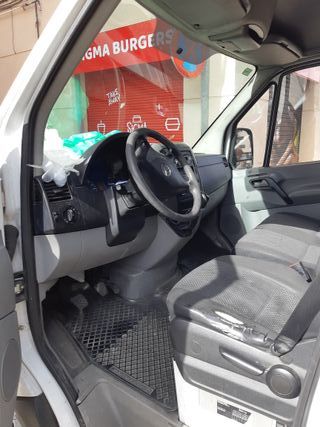 Mercedes-Benz Sprinter 2011