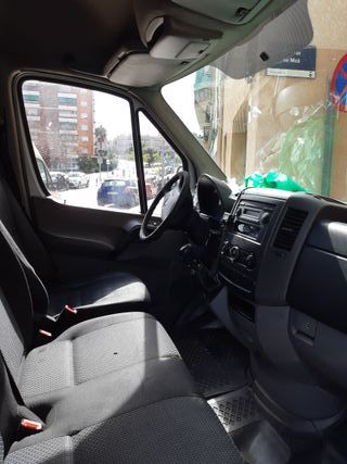 Mercedes-Benz Sprinter 2011