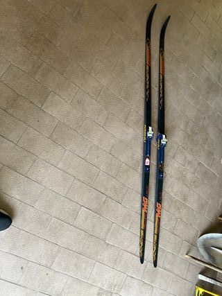 Sci fondo Karhu MG Plus usati 1 volta mod. Panther