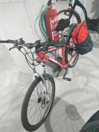 Bicicleta de Montaña MMR Roja