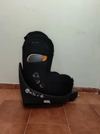 Silla Cybex Sirona Gi i-Size con base y reductor