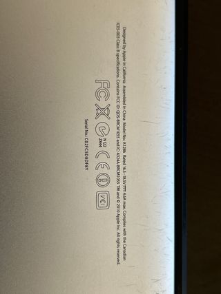 MacBook Pro 17 Apple